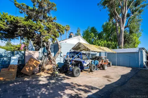 Exterior - 307 E Washington Ave, El Cajon, CA 92020 photo 5 of 13