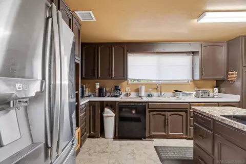 Kitchen - 307 E Washington Ave, El Cajon, CA 92020 photo 3 of 4