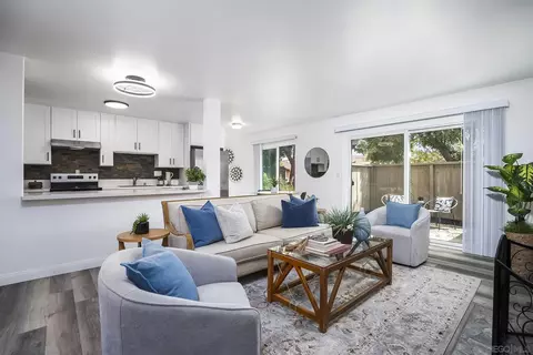 2388 Grand, San Diego, CA 92109