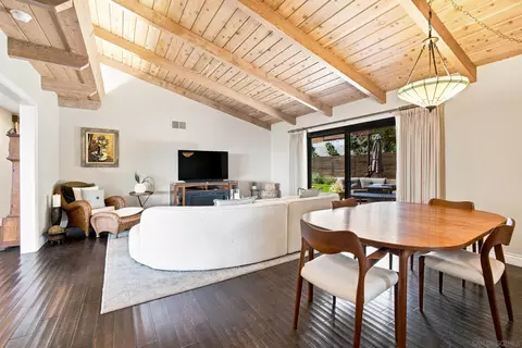 Dining - 1044 Avenida Amantea, La Jolla, CA 92037 photo 1 of 1