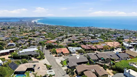 View/Area - 1044 Avenida Amantea, La Jolla, CA 92037 photo 2 of 8