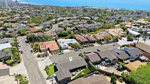 View/Area - 1044 Avenida Amantea, La Jolla, CA 92037 photo 3 of 8