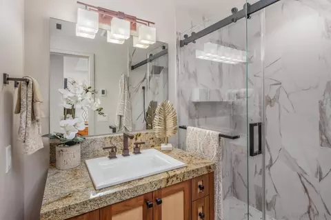 Bath - 187 Cherry Ave, Carlsbad, CA 92008 photo 4 of 4