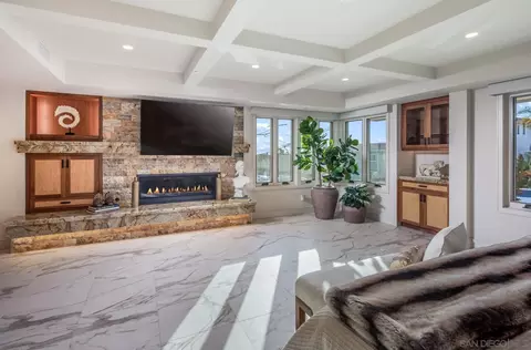 Living - 187 Cherry Ave, Carlsbad, CA 92008 photo 6 of 6