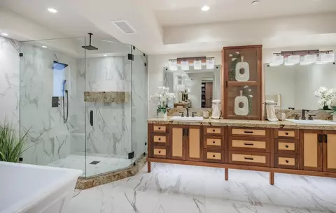 Bath - 187 Cherry Ave, Carlsbad, CA 92008 photo 1 of 4