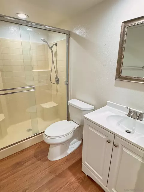 Bath - 155 Mangano, Encinitas, CA 92024 photo 3 of 3