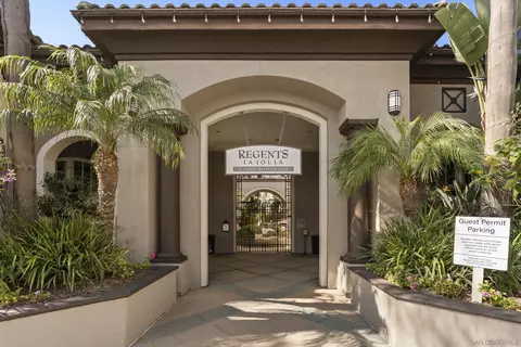 9263 Regents Rd #B204, La Jolla, CA 92037