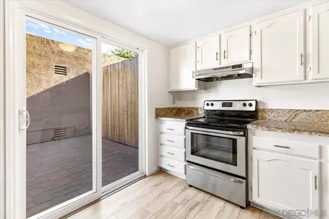 Kitchen - 140 El Norte Pkwy #3, Escondido, CA 92026 photo 6 of 7