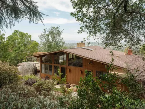 Exterior - 16208 Orchard Bnd, Poway, CA 92064 photo 5 of 11