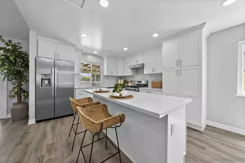 Kitchen - 4105 Alana Cir, Oceanside, CA 92056 photo 3 of 5