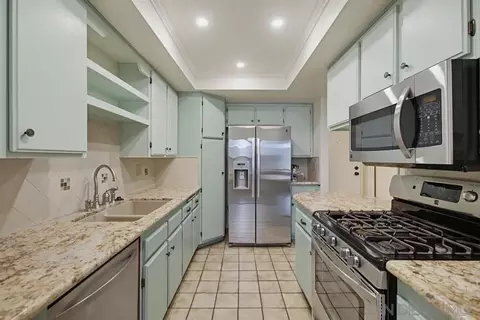Kitchen - 13221 Westmark #28, Poway, CA 92064 photo 1 of 3