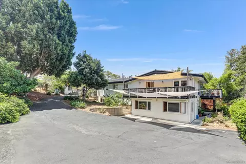 Exterior - 9460 Haley Ln, La Mesa, CA 91941 photo 6 of 19