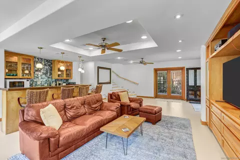 Living - 9460 Haley Ln, La Mesa, CA 91941 photo 3 of 5