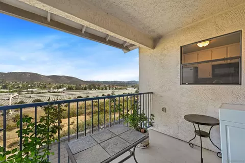 10359 Azuaga #200, San Diego, CA 92129