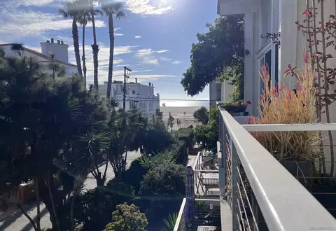25 Spinnaker St #12, Marina Del Rey, CA 90292