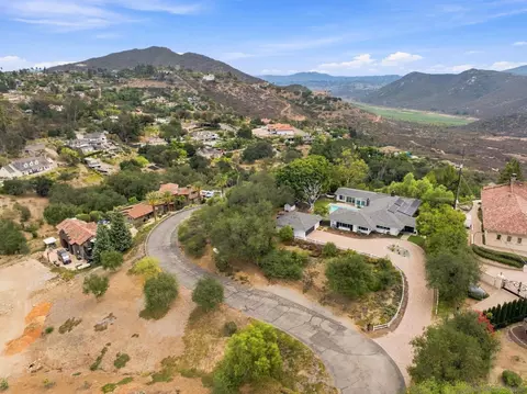 View/Area - 3425 Purer Rd, Escondido, CA 92029 photo 7 of 11