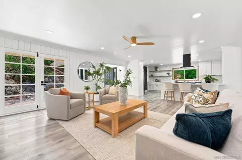 Living - 3425 Purer Rd, Escondido, CA 92029 photo 2 of 7