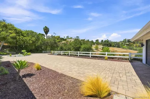 Exterior - 3425 Purer Rd, Escondido, CA 92029 photo 4 of 14
