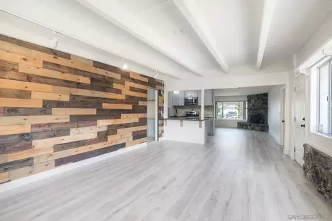 Living - 13239 Ann O Reno Ln, Poway, CA 92064 photo 4 of 11