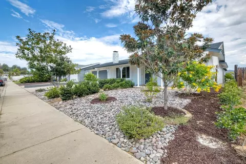 Exterior - 13239 Ann O Reno Ln, Poway, CA 92064 photo 3 of 9