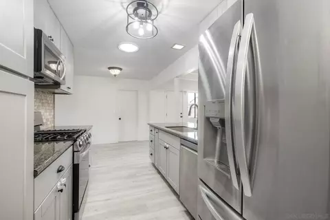 Kitchen - 13239 Ann O Reno Ln, Poway, CA 92064 photo 2 of 5