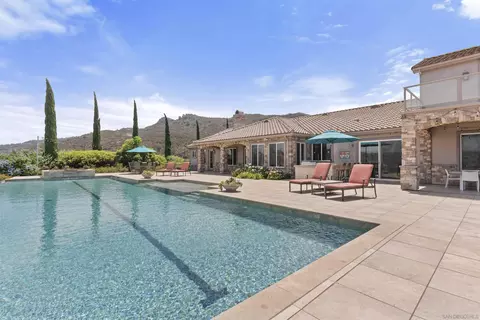 Exterior - 7295 Eagle Mountain Rd, Bonsall, CA 92003 photo 9 of 11