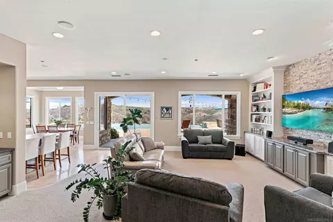Living - 7295 Eagle Mountain Rd, Bonsall, CA 92003 photo 2 of 3