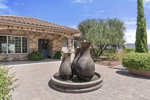 Exterior - 7295 Eagle Mountain Rd, Bonsall, CA 92003 photo 1 of 11