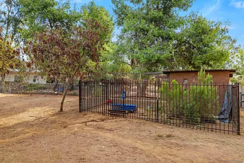 Exterior - 22170 N Burma Rd, Ramona, CA 92065 photo 17 of 21