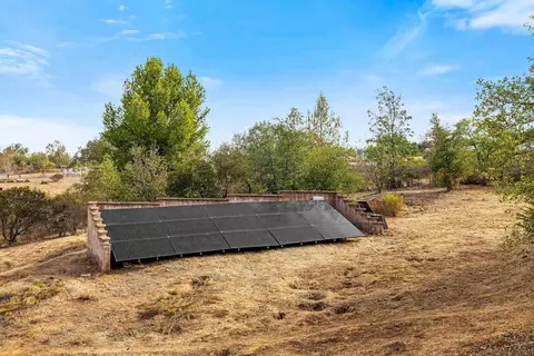 Exterior - 22170 N Burma Rd, Ramona, CA 92065 photo 6 of 21