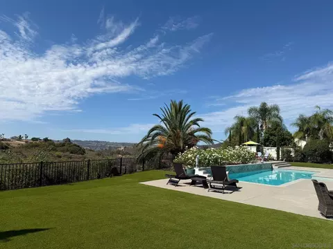 12893 Palisades Ct, Poway, CA 92064 photo 2