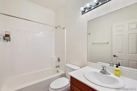 Bath - 5531 Old Ranch Rd #49, Oceanside, CA 92057 photo 2 of 2