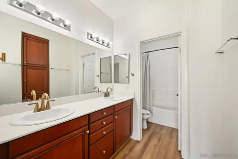 Bath - 5531 Old Ranch Rd #49, Oceanside, CA 92057 photo 1 of 2