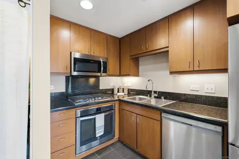 550 15th St #207, San Diego, CA 92101