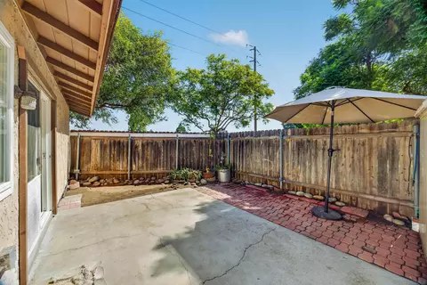Exterior - 8318 Panorama Ridge Ct, Spring Valley, CA 91977 photo 4 of 8