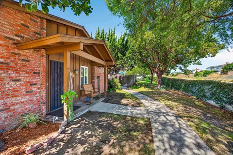 Exterior - 8318 Panorama Ridge Ct, Spring Valley, CA 91977 photo 6 of 8