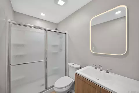 Bath - 8318 Panorama Ridge Ct, Spring Valley, CA 91977 photo 1 of 3