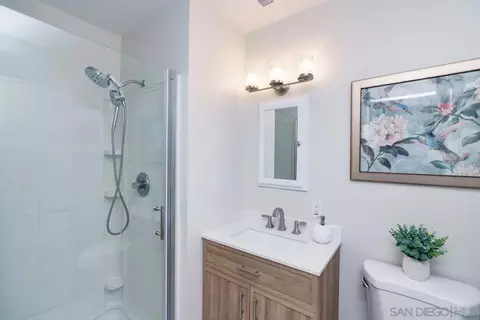 Bath - 133 Cregar St, Oceanside, CA 92054 photo 2 of 2