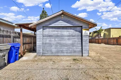 Exterior - 127 W 5th Ave, Escondido, CA 92025 photo 11 of 11