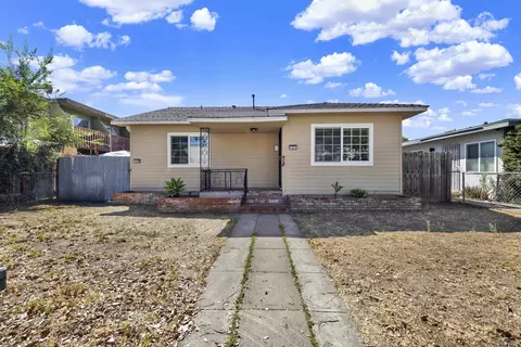 Exterior - 127 W 5th Ave, Escondido, CA 92025 photo 1 of 11