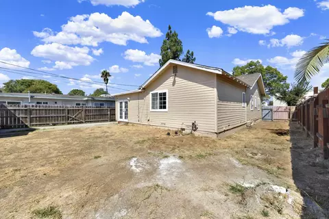 Exterior - 127 W 5th Ave, Escondido, CA 92025 photo 7 of 11