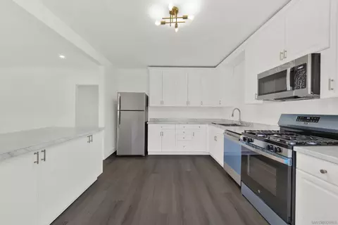 Kitchen - 127 W 5th Ave, Escondido, CA 92025 photo 2 of 4