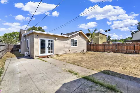 Exterior - 127 W 5th Ave, Escondido, CA 92025 photo 8 of 11