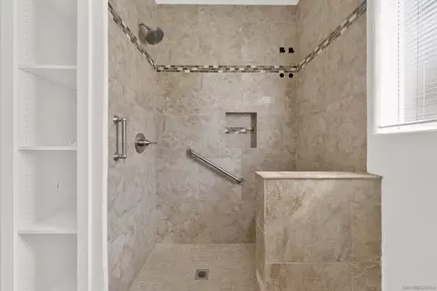 Bath - 127 W 5th Ave, Escondido, CA 92025 photo 2 of 4