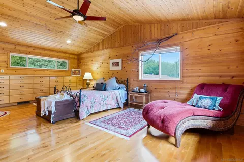 Bedroom - 4518 Pine Ridge Ave, Julian, CA 92036 photo 3 of 6