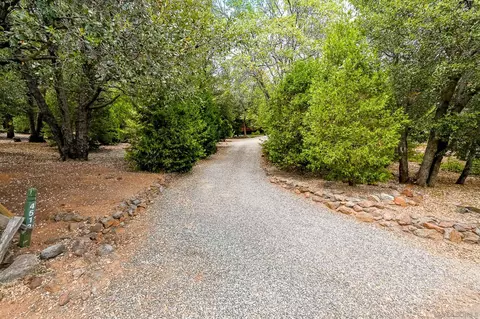 Exterior - 4518 Pine Ridge Ave, Julian, CA 92036 photo 5 of 18