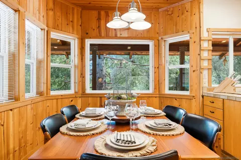 Dining - 4518 Pine Ridge Ave, Julian, CA 92036 photo 1 of 4