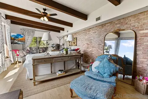 Living - 720 Sky Mountain Ln, Alpine, CA 91901 photo 4 of 7