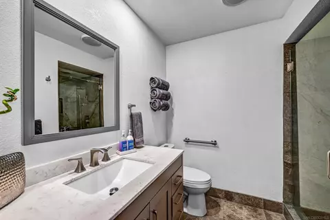 Bath - 731 Inspiration, Escondido, CA 92025 photo 4 of 4