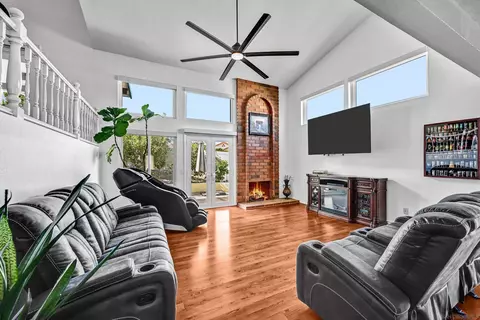 Living - 731 Inspiration, Escondido, CA 92025 photo 3 of 5